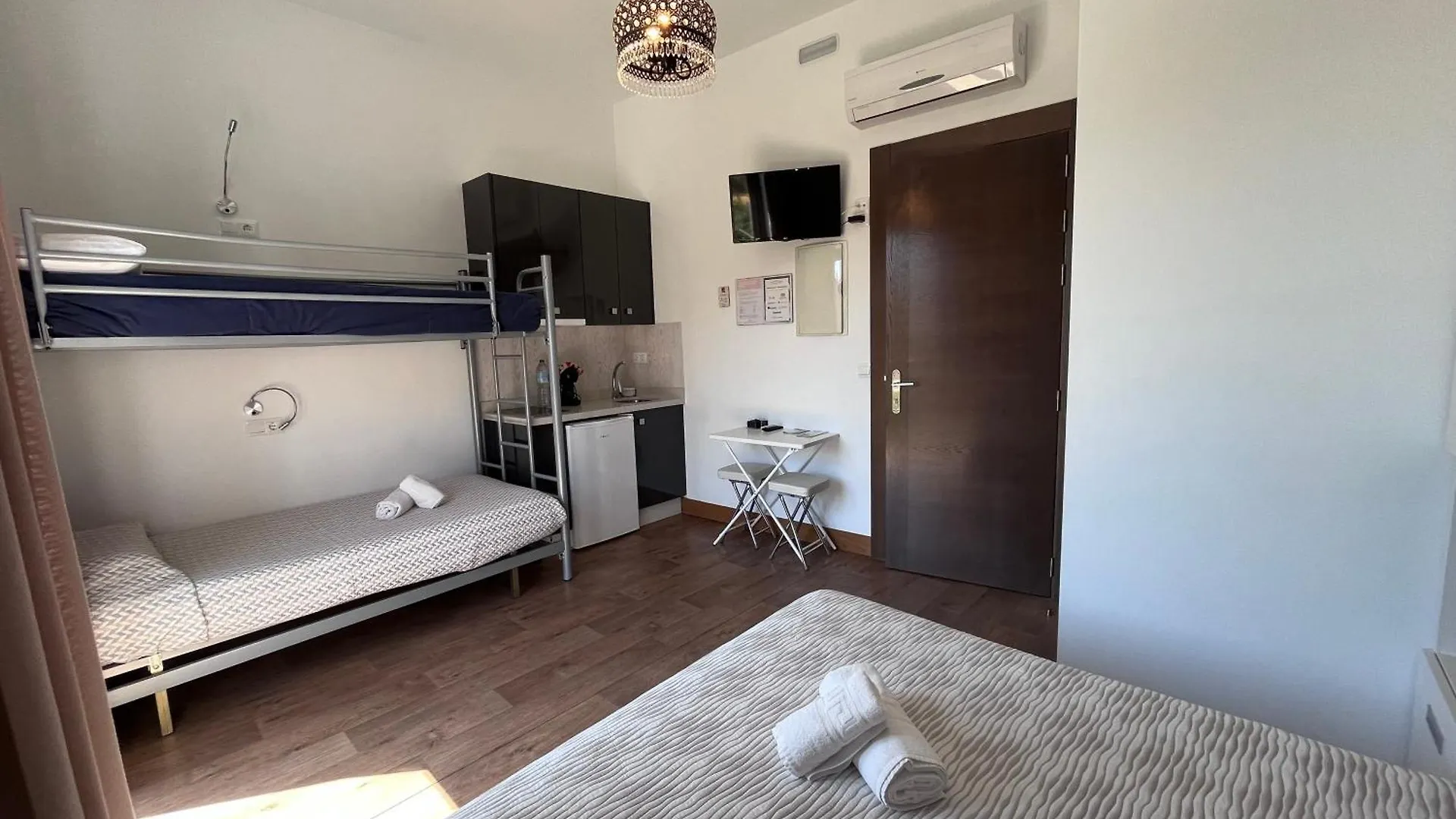 Balcones De Bentomiz Aparthotel Velez Malaga Spanje