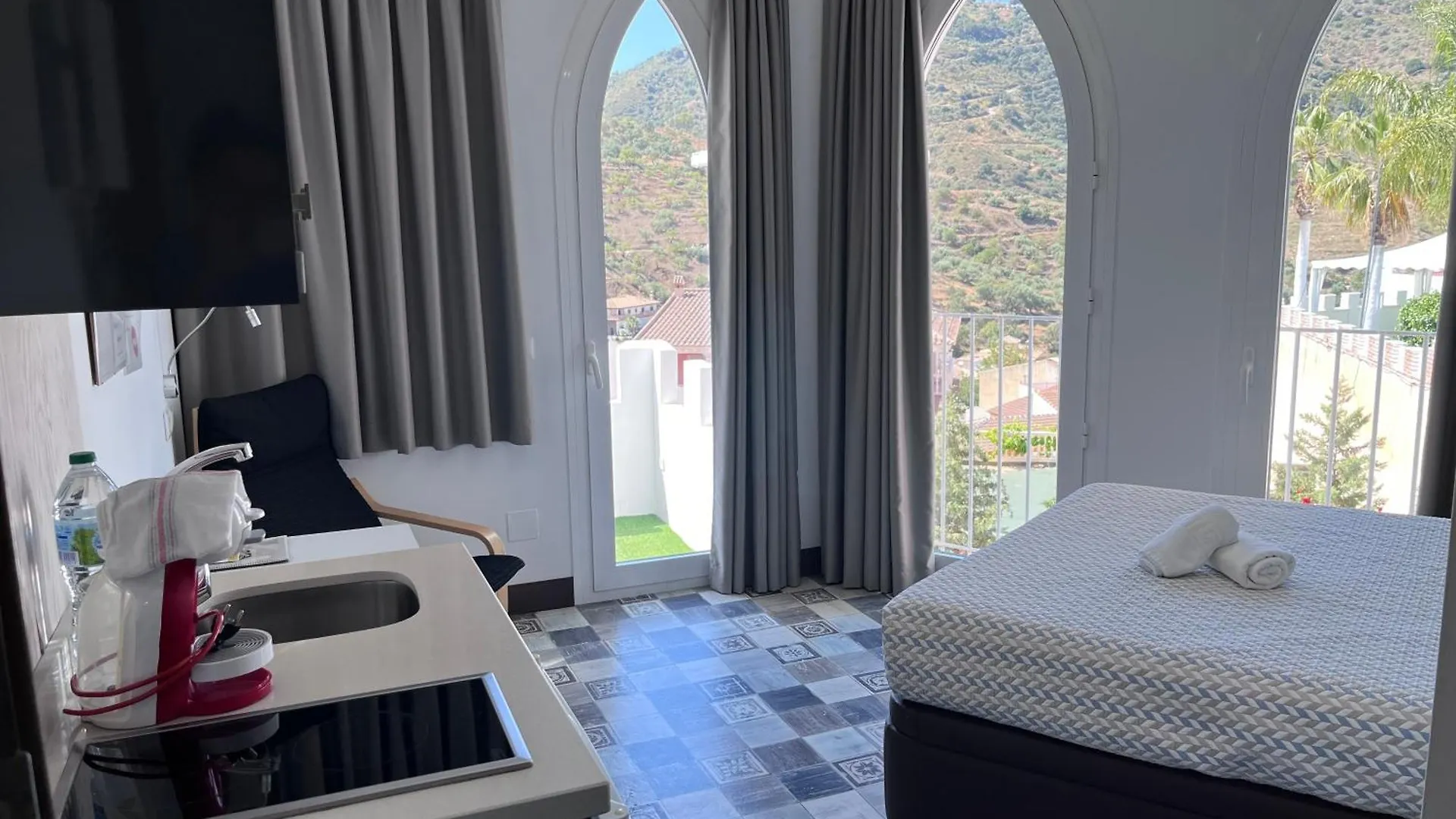 Balcones De Bentomiz Aparthotel Velez Malaga