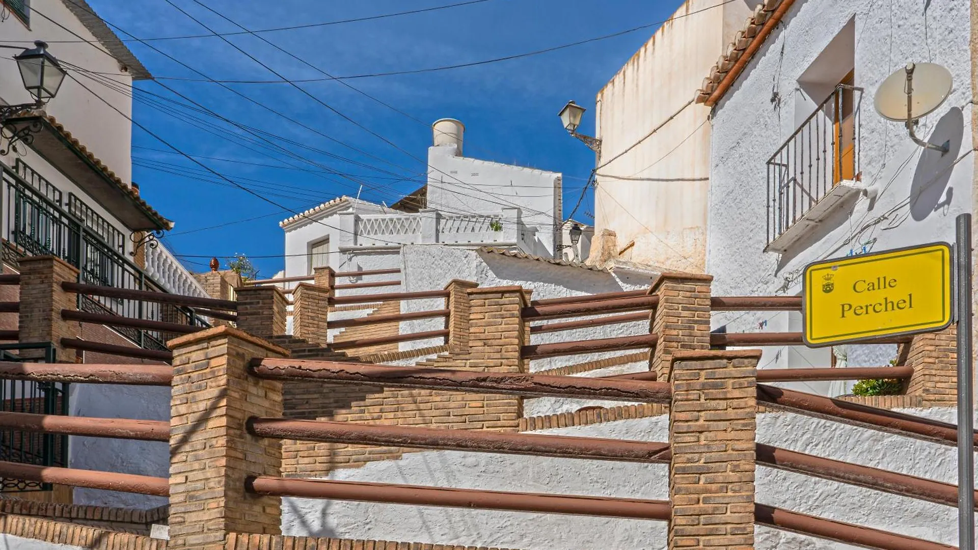 Balcones De Bentomiz Aparthotel Velez Malaga