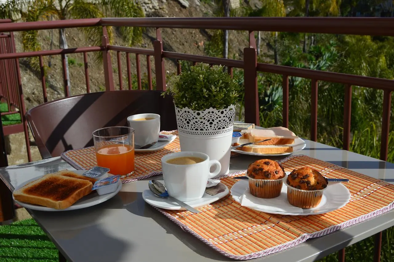 Balcones De Bentomiz Aparthotel Velez Malaga
